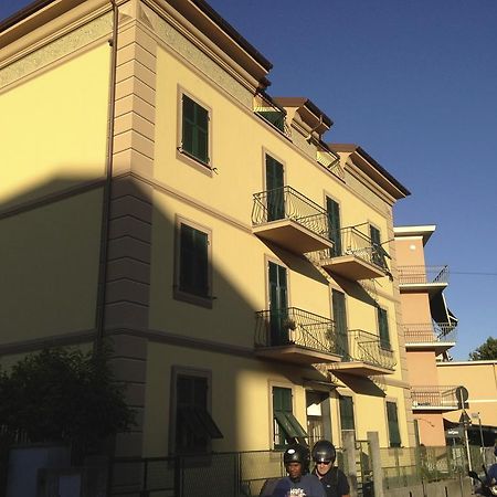 La Casa Di Aaron Apartment Rapallo Exterior photo